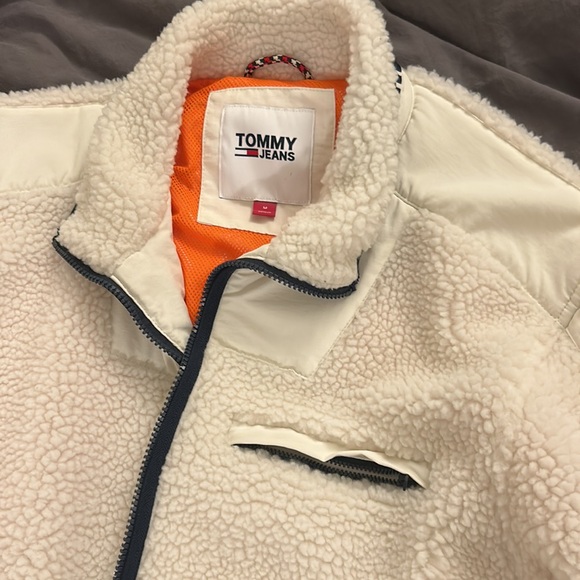 White Sherpa Tommy Hilfiger Jacket - Picture 4 of 7
